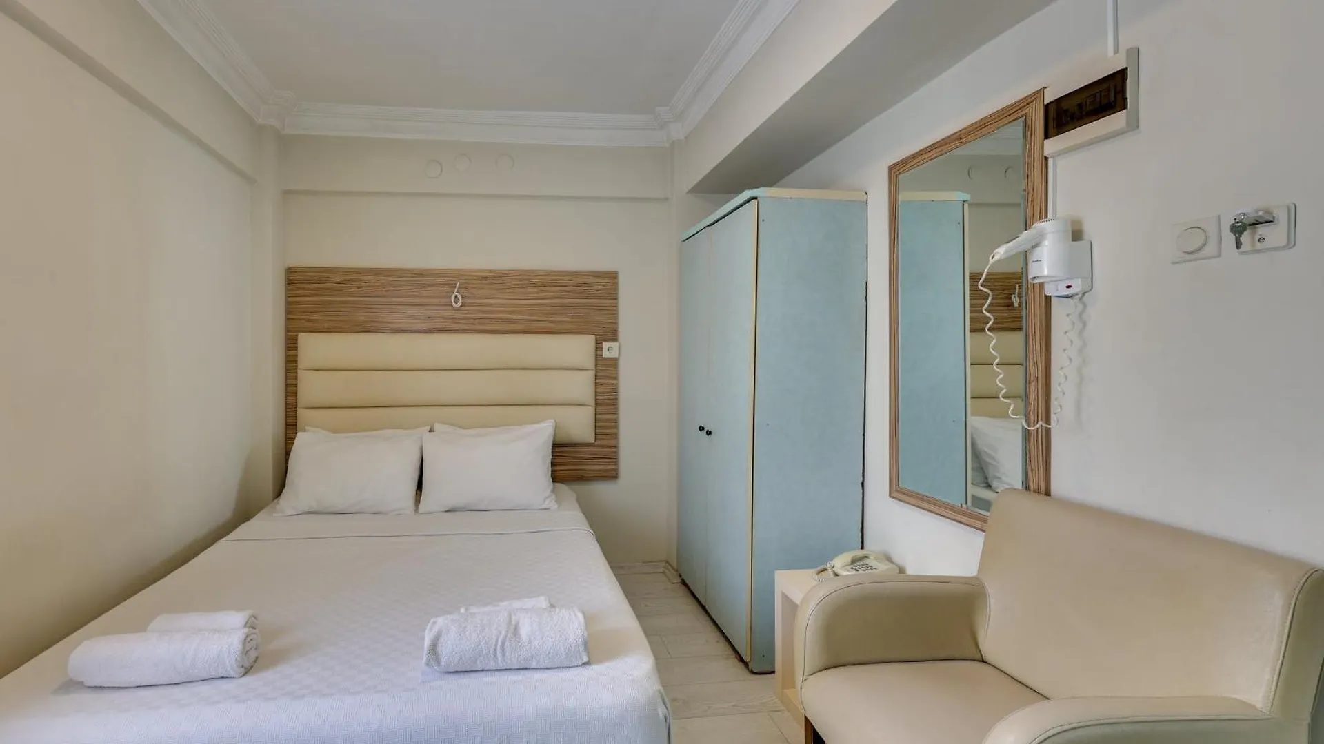 Hikmethan Otel Kusadası