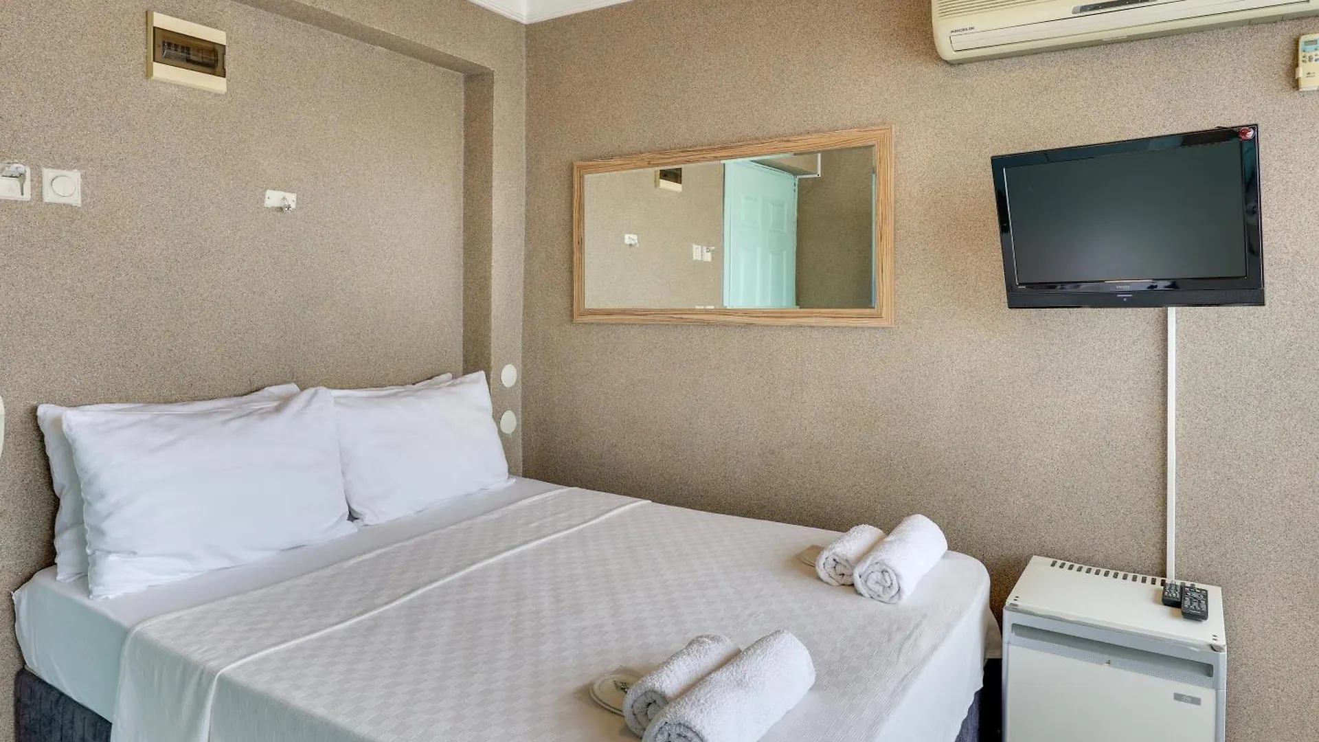 Hikmethan Otel Kusadası