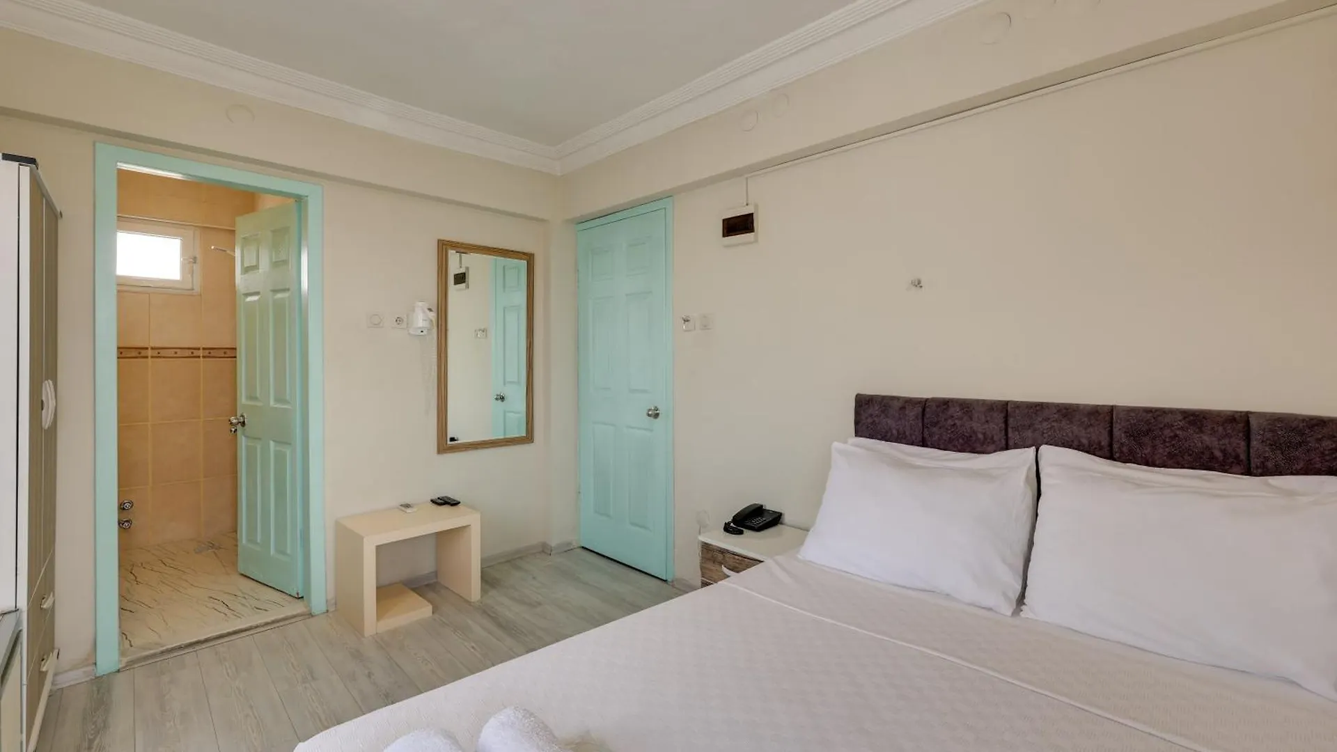 Hikmethan Otel Kusadası Hotel