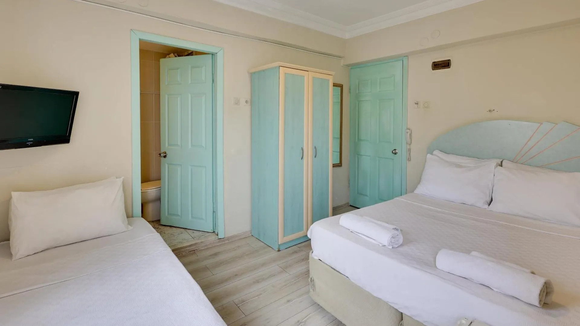 Hotel Hikmethan Otel Kuşadası