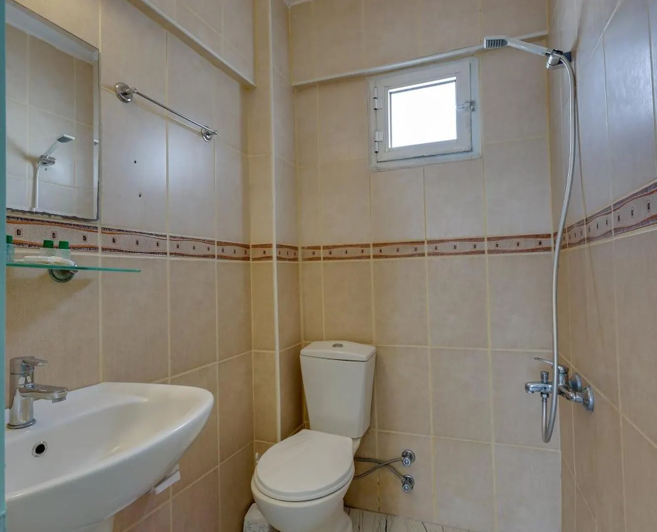 Hikmethan Otel Kusadası