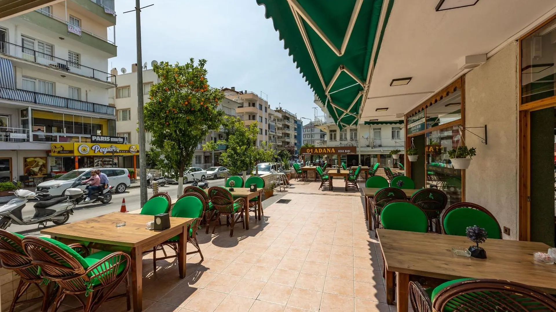 Hikmethan Otel Kusadası 2*,