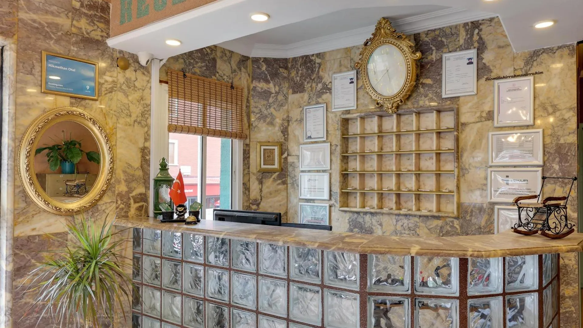 Hikmethan Otel Kusadası Turchia